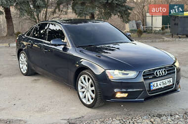 Седан Audi A4 2013 в 