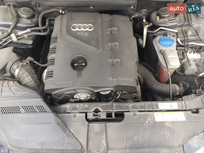 Седан Audi A4 2012 в Киеве