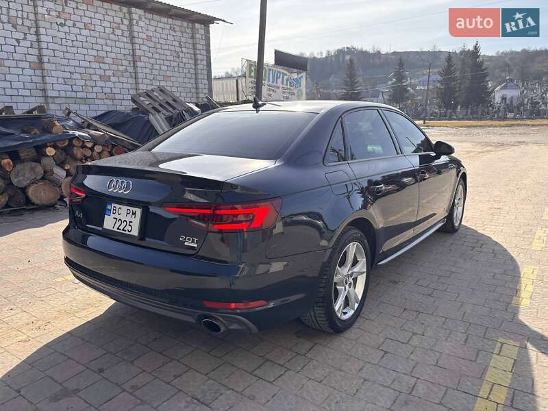 Седан Audi A4 2018 в Львове