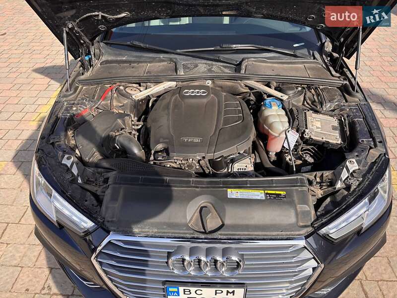 Седан Audi A4 2018 в Львове