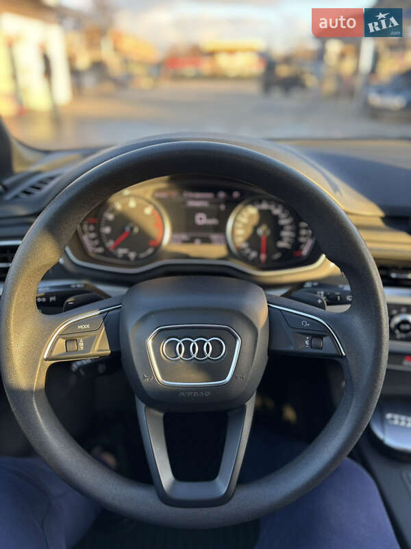 Универсал Audi A4 2018 в Мукачево