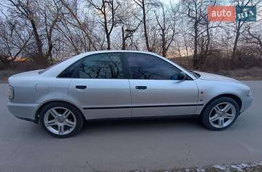 Седан Audi A4 1997 в Кам'янець-Подільському