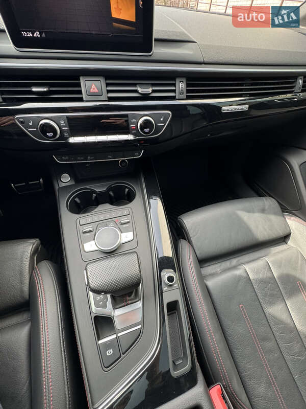Седан Audi A4 2018 в Николаеве