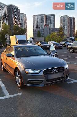 Седан Audi A4 2012 в Києві