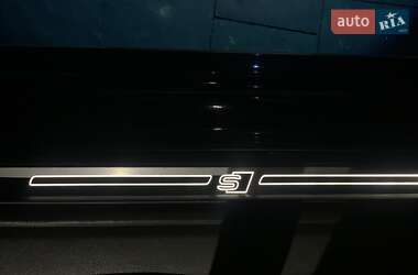 Седан Audi A4 2017 в 