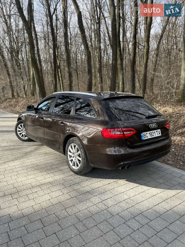 Универсал Audi A4 2012 в Львове