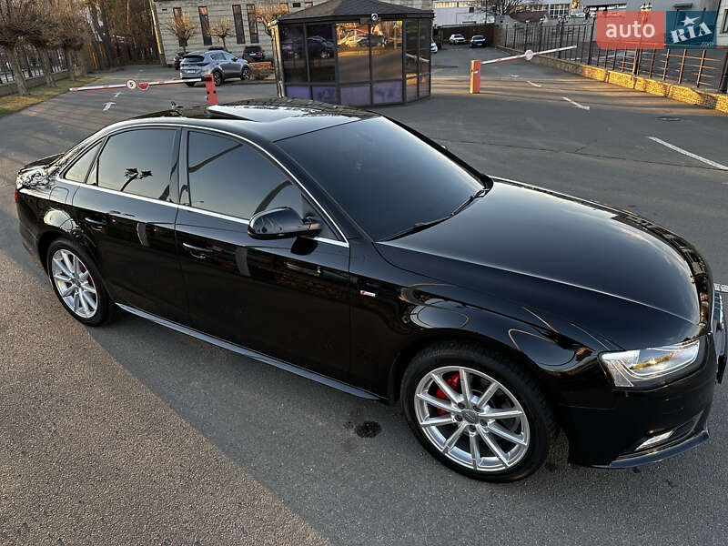 Седан Audi A4 2015 в Киеве