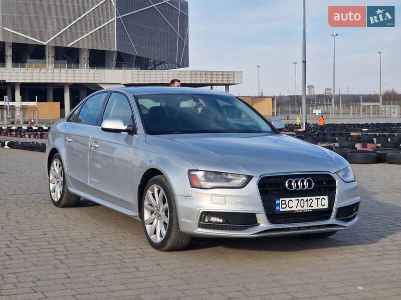 Седан Audi A4 2013 в Львове