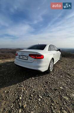 Седан Audi A4 2014 в Стрые