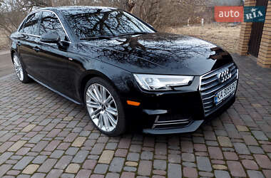 Седан Audi A4 2016 в 