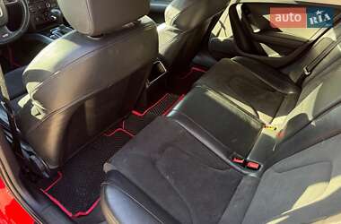 Седан Audi A4 2010 в 