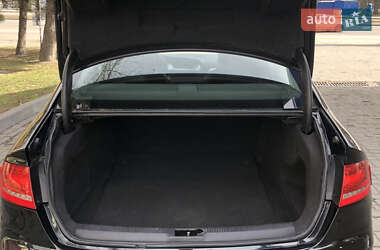 Седан Audi A4 2012 в Днепре