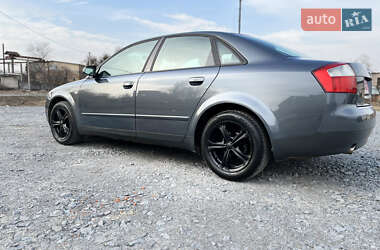 Седан Audi A4 2002 в Рівному