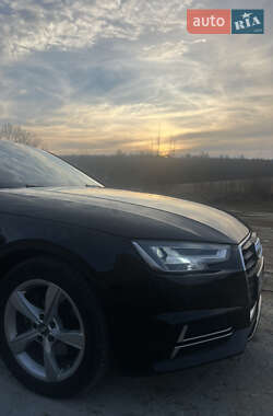 Седан Audi A4 2019 в 