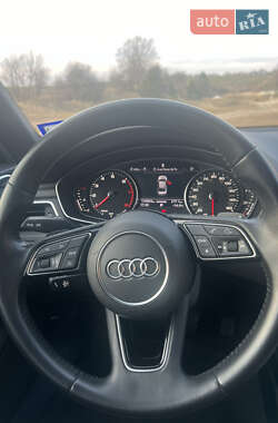 Седан Audi A4 2019 в 