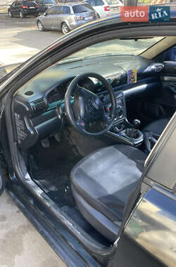 Седан Audi A4 1995 в 
