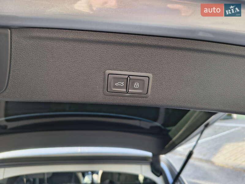 Универсал Audi A4 2020 в Харькове