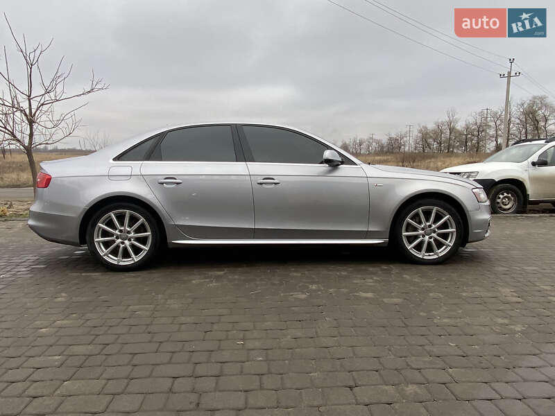 Седан Audi A4 2015 в Харькове