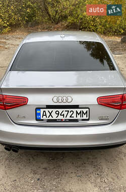 Седан Audi A4 2015 в 