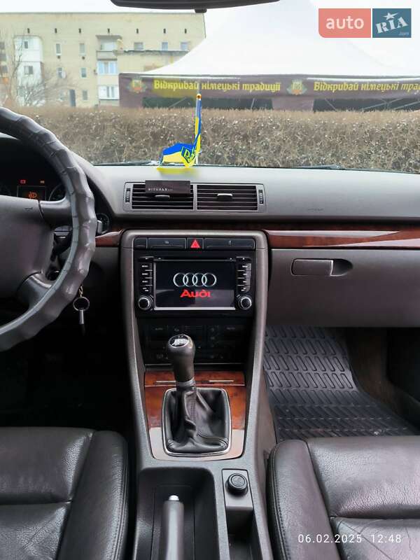 Седан Audi A4 2004 в Балаклее