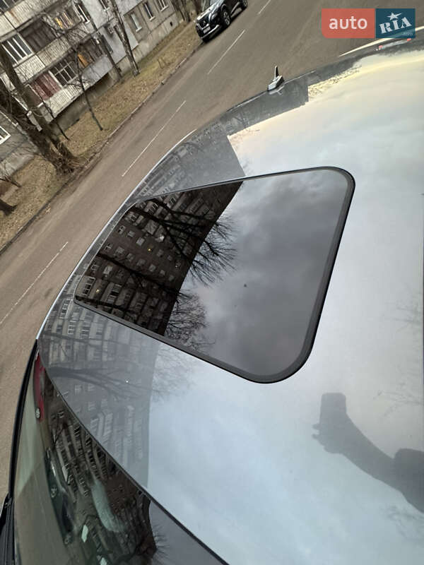 Седан Audi A4 2014 в Черкассах