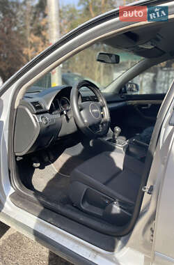 Седан Audi A4 2003 в 