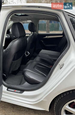 Седан Audi A4 2014 в 