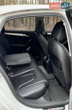 Седан Audi A4 2014 в 