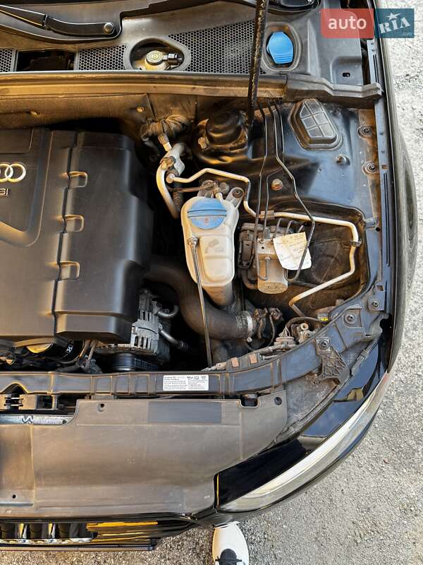 Седан Audi A4 2013 в Житомирі