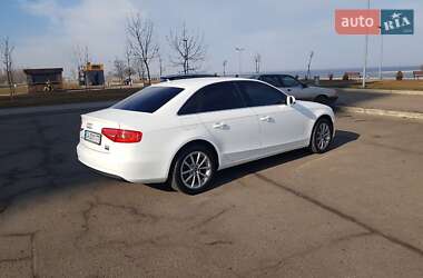 Седан Audi A4 2012 в Черкассах