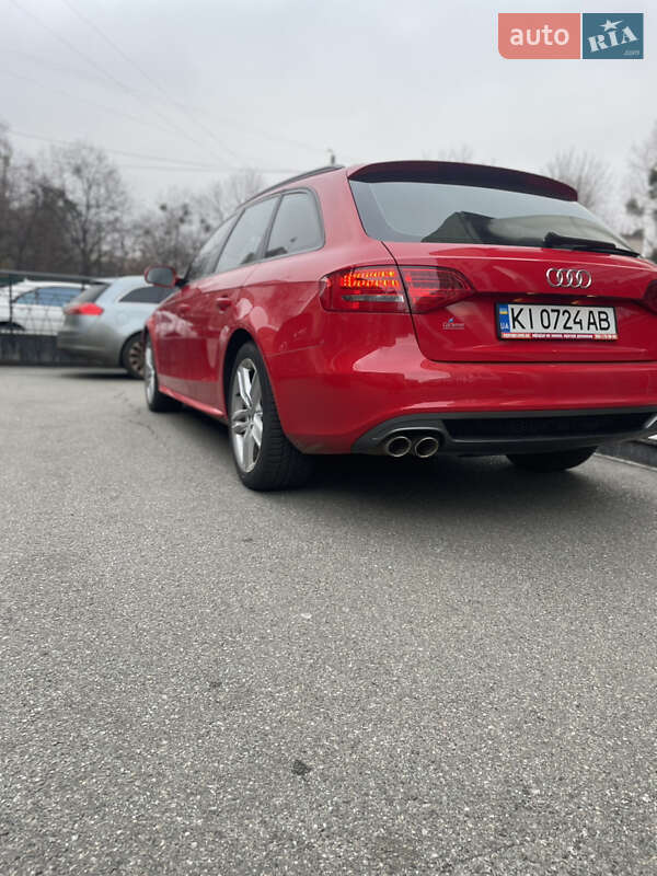 Универсал Audi A4 2011 в Киеве