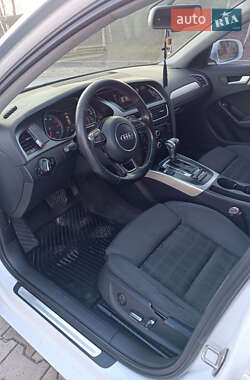 Седан Audi A4 2012 в 