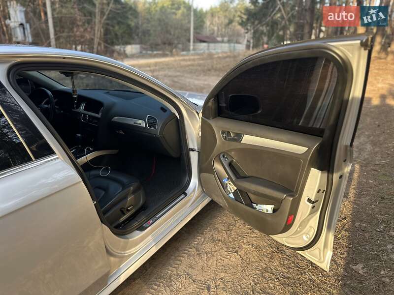 Седан Audi A4 2011 в Киеве