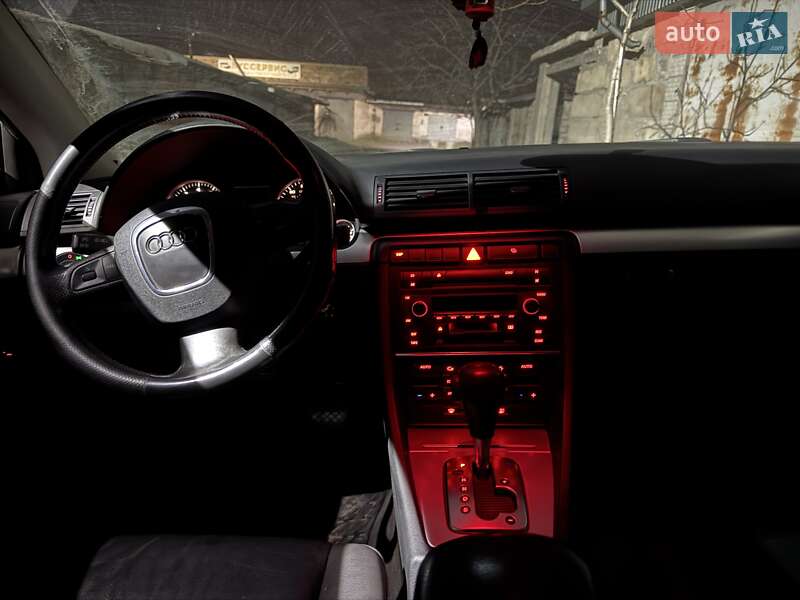 Седан Audi A4 2006 в Кривом Роге