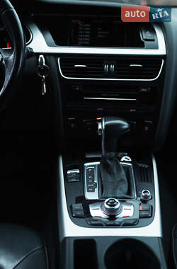 Седан Audi A4 2015 в 