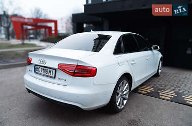 Седан Audi A4 2015 в 