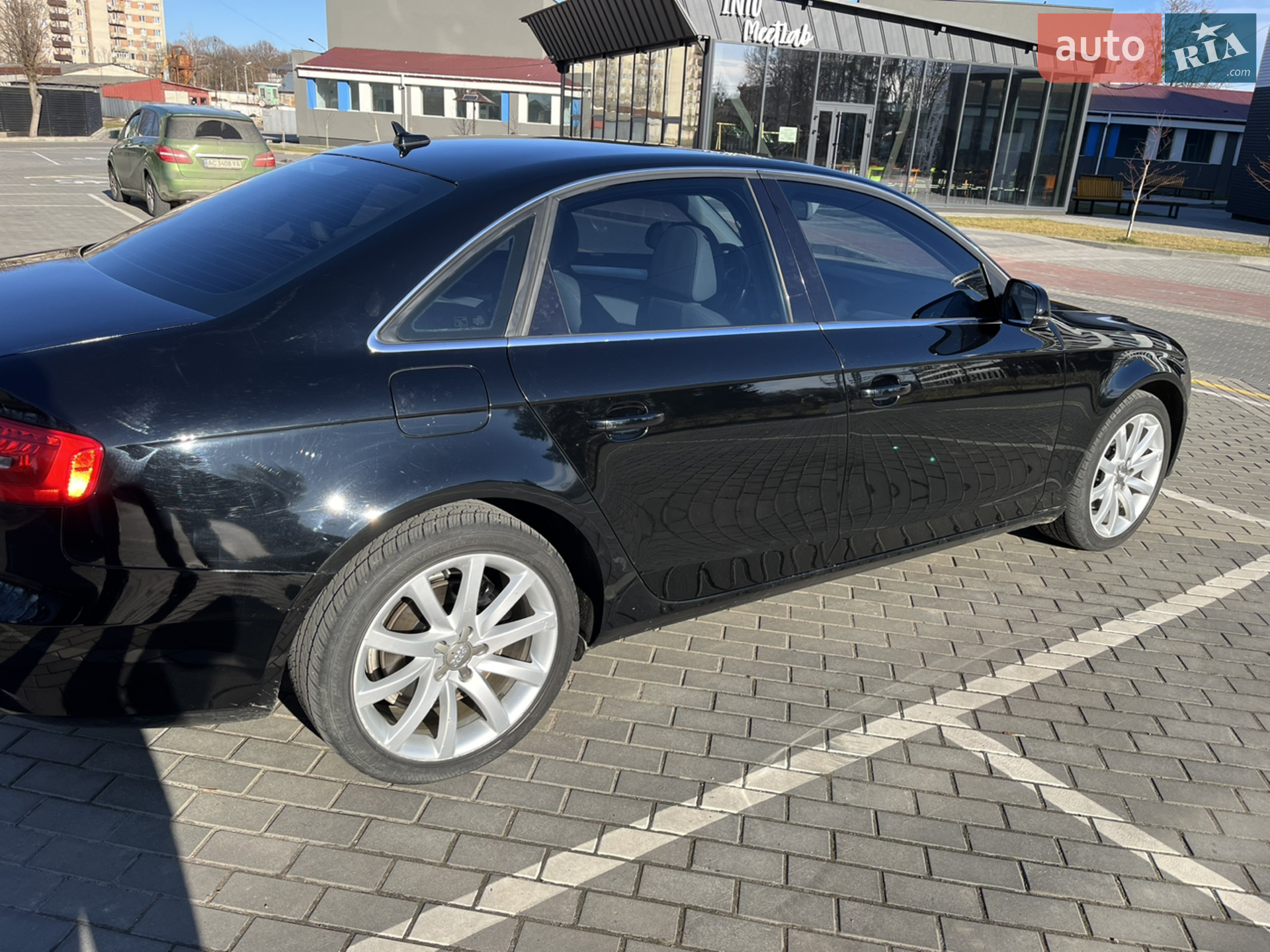 2012 Audi A4 - мініатюра 10