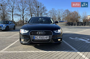 Седан Audi A4 2012 в 