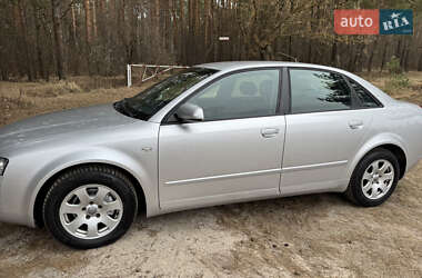 Седан Audi A4 2004 в 