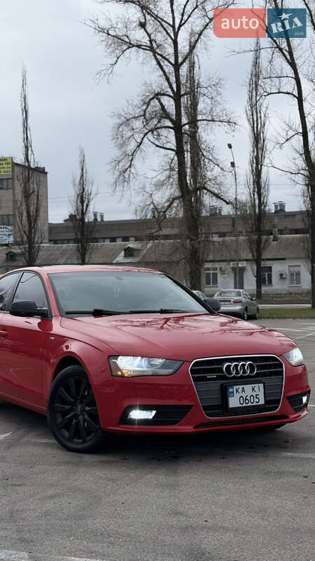 Седан Audi A4 2014 в Киеве