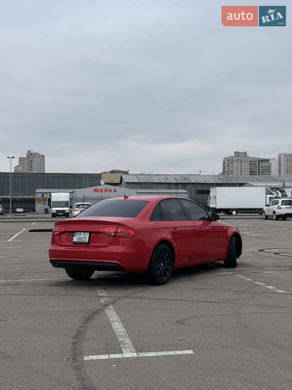 Седан Audi A4 2014 в Киеве
