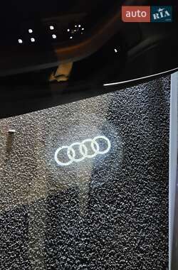 Седан Audi A4 2016 в 
