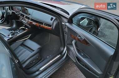 Седан Audi A4 2016 в 
