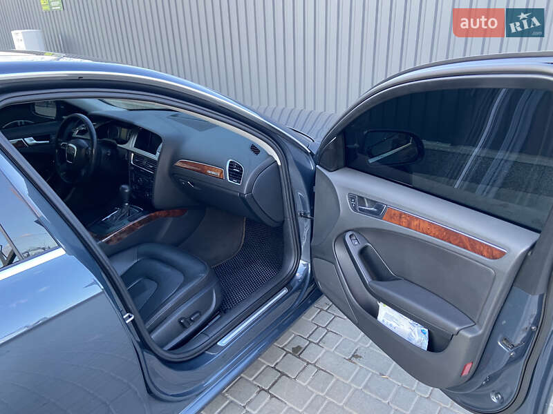 Седан Audi A4 2009 в Кропивницком
