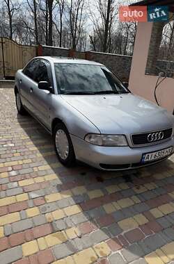 Седан Audi A4 1995 в 