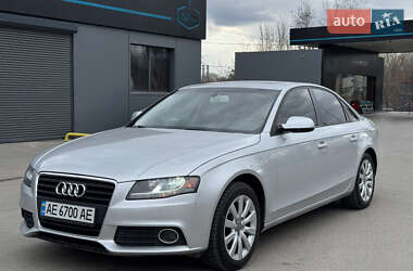 Седан Audi A4 2011 в Дніпрі