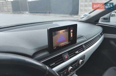 Универсал Audi A4 2018 в 