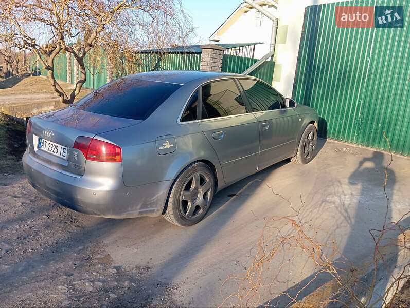 Седан Audi A4 2004 в Городенке