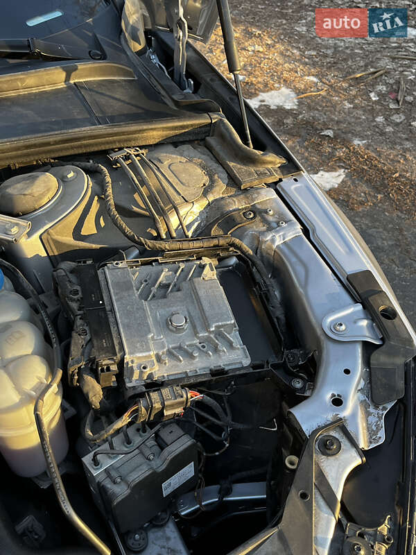 Седан Audi A4 2016 в Киеве