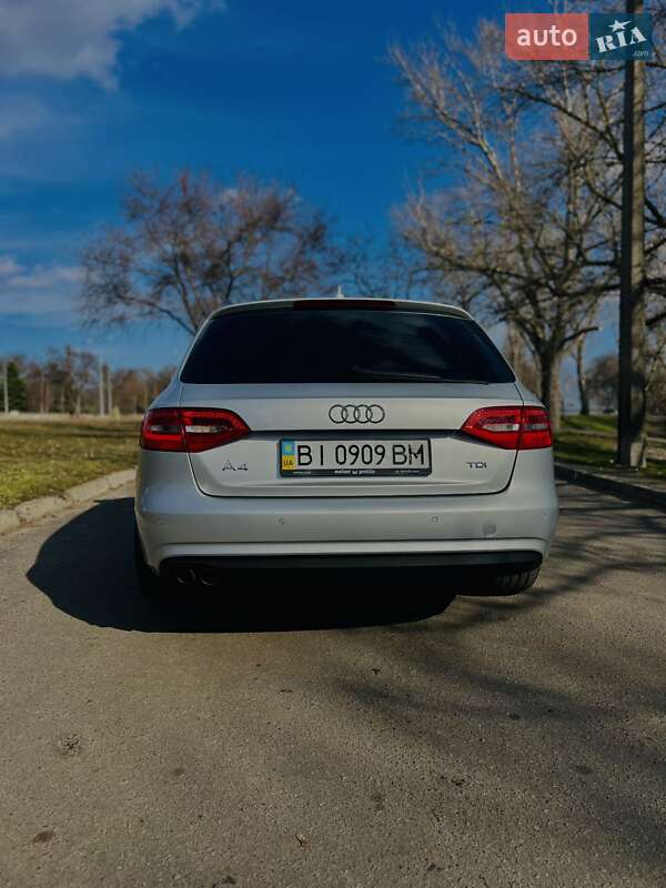 Универсал Audi A4 2013 в Кременчуге